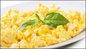 Comment appelle-t-on cette façon de faire un uf ?