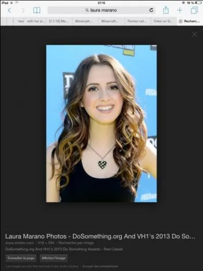 A-t-elle déjà fêté son anniversaire avec d'autres acteurs ? (Le set)