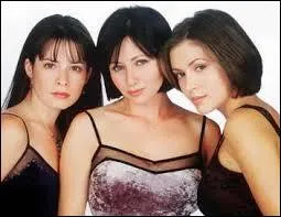 Dans quelle série les soeurs Halliwell pratiquent-elles la sorcellerie ?