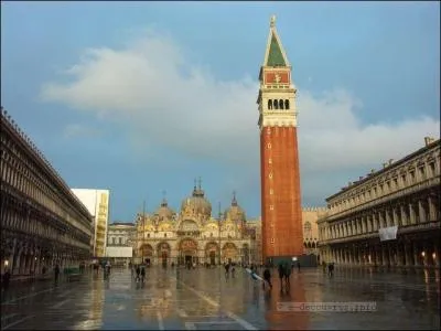 Quelle est cette place ?