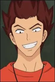 Le prof. de sport qui est aussi le prof. principal s'appelle