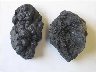 Quelle est la formule de la goethite, minéral présent au Canada, en France et Angleterre ?