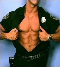 Dans l'Hexagone, qui surnomme-t-on communément "le premier flic de France" ?