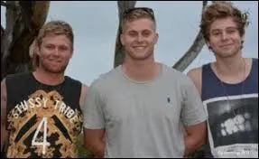 Comment s'appellent ses frères ?