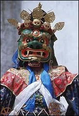 Que désigne le terme "madhyala" ?