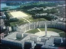 13 - Qui a chant&eacute; "Cergy", une ville situ&eacute;e dans le Val-d'Oise ?