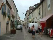 12 - Jacques Brel a aussi chant&eacute; une chanson sur une ville peu connue de Haute-Sa&ocirc;ne. Quelle &eacute;tait cette ville ?