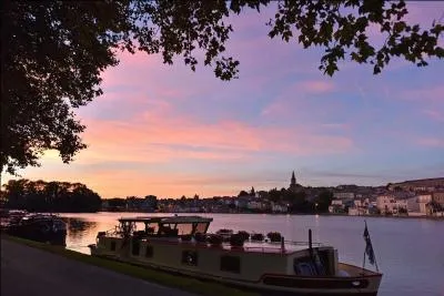 Vous devez vous rendre &agrave; Castelnaudary, dans quel d&eacute;partement irez-vous ?