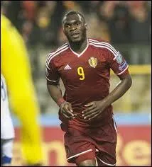 Quel est le prénom de Benteke ?