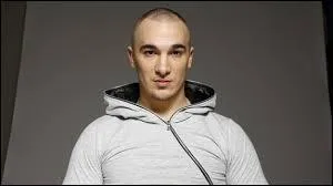 Quel est ce chanteur ou groupe ?