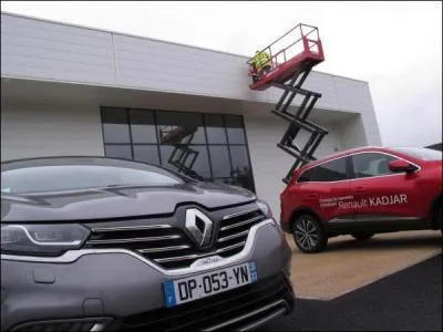 Renault doit ouvrir en septembre un centre de formation à Châtellerault.
Combien de stagiaires par an doit-il accueillir ?