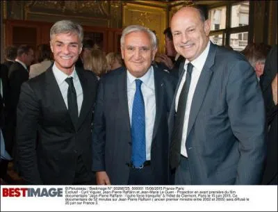 Le documentaire sur Jean-Pierre Raffarin sera diffusé samedi sur France 3. Dans quel lieu prestigieux a-t-il été diffusé lundi en avant-première ?