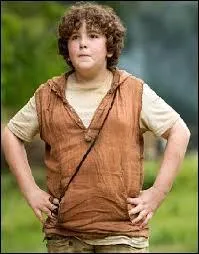 C'est le meilleur ami de Thomas même si, parfois, il est un peu collant.
Qui est-ce ?