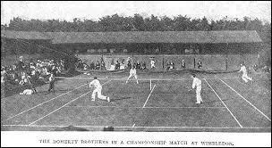 Quand apparurent les épreuves de simple dames ?