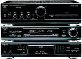 D'apr&egrave;s vous, en quelle ann&eacute;e est sortie cette cha&icirc;ne hi-fi ?