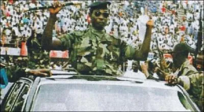 A 26 ans, Valentine Strasser devint président du Sierra Leone, après plusieurs coups d'états, il est obligé de fuir son pays, que lui arrive-t-il ensuite ?