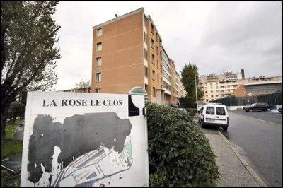 Dans quel arrondissement de Marseille trouve-t-on un quartier appelé "La Rose" ?