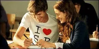 Dans "Ma première fois", Zach et Sarah sont deux adolescents amoureux ; quelle promesse se sont-ils fait ?