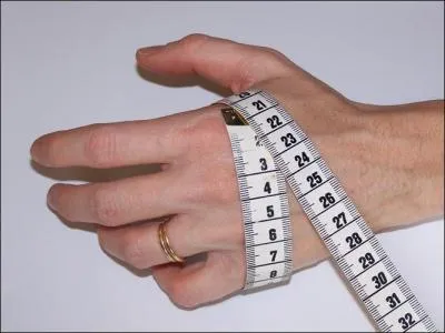 Faire quelque chose très vite, c'est le faire...