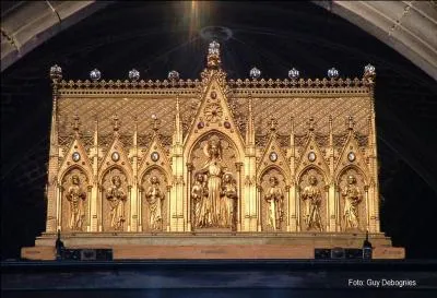 L'image suivante correspond à un jeu du Doudou de Mons, lequel ?