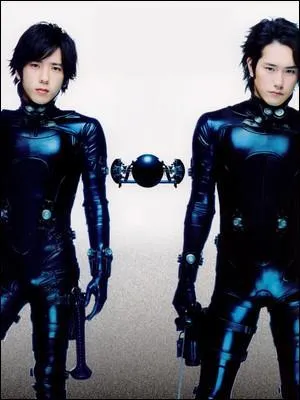 Ce diptyque met en scène deux amis d'enfance qui, après leur mort, se retrouvent coincés dans un appartement au centre duquel se trouve une mystérieuse boule noire appelée :