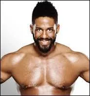 Qui est ce catcheur qui forme une équipe s'appelant "The Prime Time Players" ?