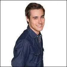 Qui préfère-t-elle ?