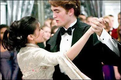 À quelle maison appartenait le défunt Cédric Diggory ?