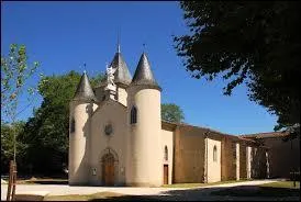 Voici l'église Saint-Michel de Payrin-Augmontel. Commune Tarnaise, elle se trouve en région ...