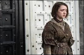 Lorsque Jaquen H'ghar demande à Arya de se débarrasser de ses affaires, que fait-elle d'Aiguille ?