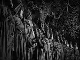 La "Black Legion" est une organisation d'extrême droite formée et active durant les années 30. Dans quel pays sévissait ce groupe de dangereux individus organisés et armés ?