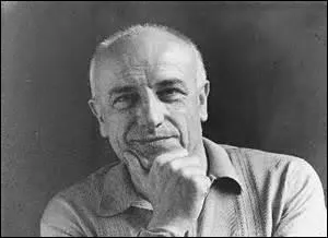 Qu'écrivit Bernard Clavel qui obtint le prix Goncourt la même année ?