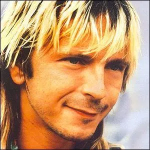 Dans cette chanson de 1985 dédiée à sa fille, Renaud exprime sa mélancolie au travers de ses souvenirs de bonbons aujourd'hui disparus. Quel est ce titre ?