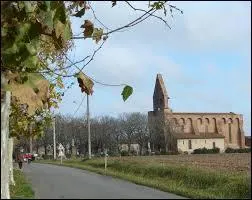 Nous arrivons à Poucharramet, commune midi-pyrénéenne située dans le département ...