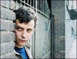 Quel film serait : "La folie du moins fort" ?