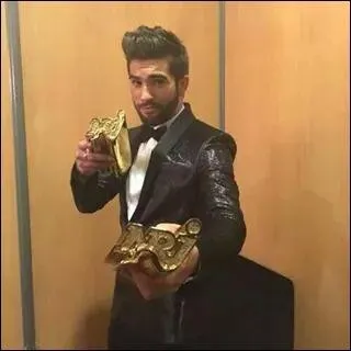 Lors des NRJ Music Awards, Kendji a remporté 2 Awards pour :