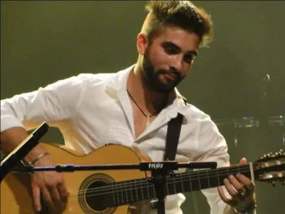Lors de quelle émission, Kendji a-t-il permis à un groupe de danseurs de danser dans la 1ère partie d'un de ses concerts ?