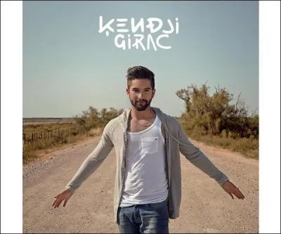 Quelle a été la date de sortie de son premier album ?