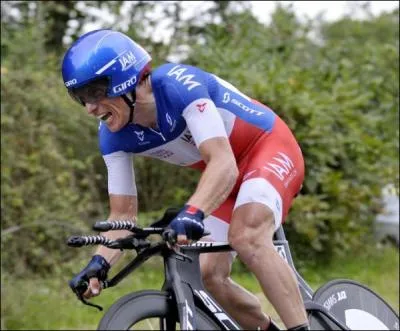 Sylvain Chavanel participe ce week-end au championnat de France de cyclisme. Dans quelle équipe concourra-t-il ?
