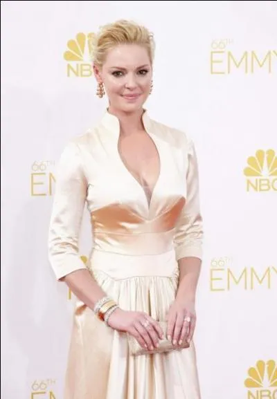 Katherine Heigl est une ancienne actrice de "Grey's Anatomy". Alors, vous l'avez reconnue ? Vraie ou fausse blonde ?