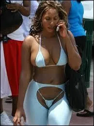 Dans ces propositions, trouvez celle ne correspondant pas à une marque espagnole de prêt-à-porter :