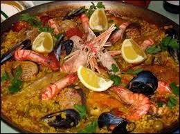 La paella est une spécialité culinaire espagnole mondialement connue. Lequel de ces ingrédients ne rentre généralement pas dans sa préparation ?
