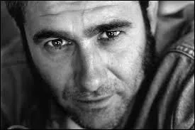 Parmi ces célèbres acteurs, citez celui n'étant pas né en Espagne :