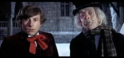 Comment s'appelle le professeur dans "Le Bal des Vampires" ?