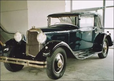 Quel constructeur a produit ce véhicule ?