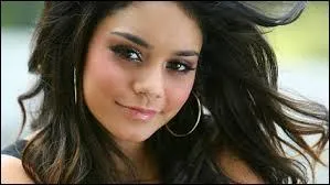 Qui aime Troy ? (2 réponses)