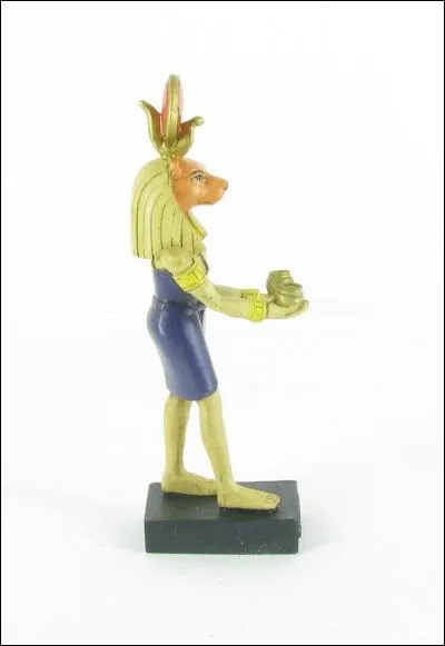 Quelle divinité égyptienne incarne les parfums ?