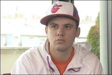 Le rappeur Orelsan menace de procs les associations qui lui reprochent la violence de ses textes. Une chanson fait notamment scandale. Quel est son titre?