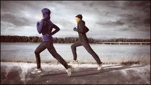 Combien d'athl&egrave;tes ces Jeux rassembl&egrave;rent-ils ?