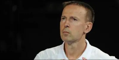 Qui est l'entraîneur de la SIG ?